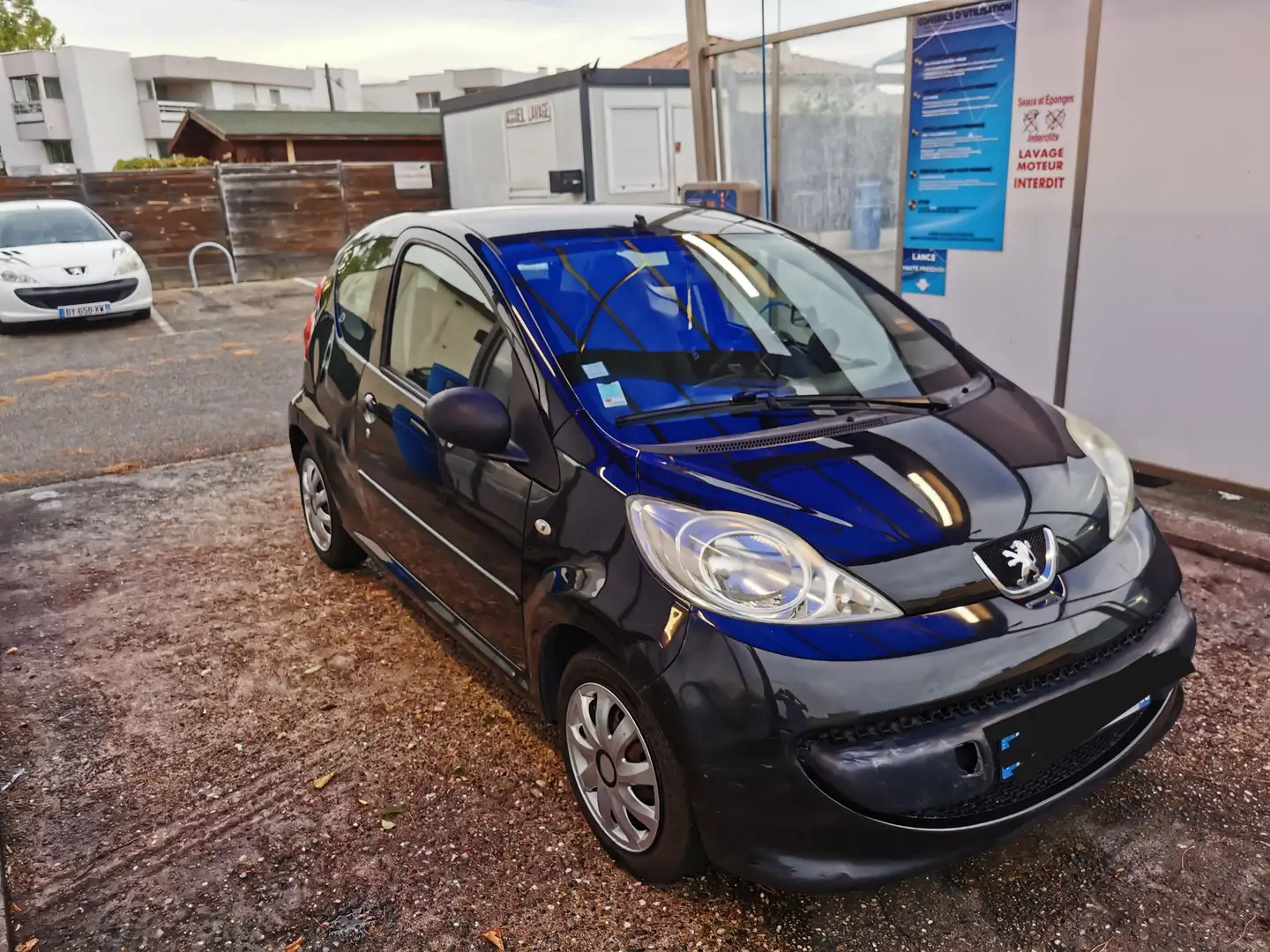 Peugeot 107 107 1.0e 12V 68ch Trendy Noir - 1