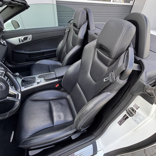 Mercedes-Benz SLK 200 *cabrio, pano* CarbonLOOK Ed. — photo 13