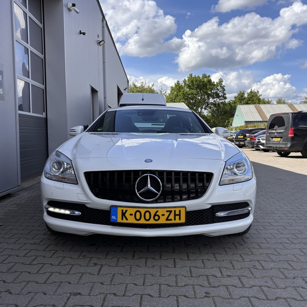 Mercedes-Benz SLK 200 *cabrio, pano* CarbonLOOK Ed. — photo 10