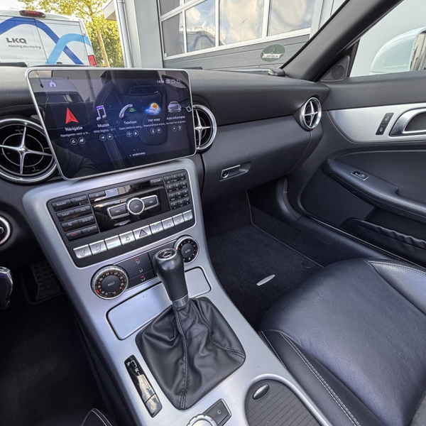 Mercedes-Benz SLK 200 *cabrio, pano* CarbonLOOK Ed. — photo 18