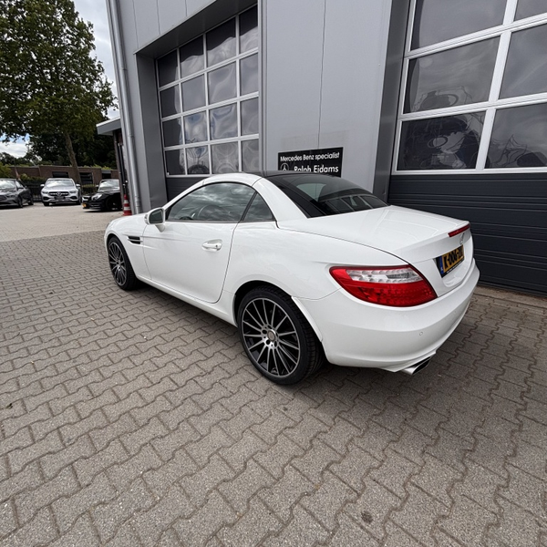 Mercedes-Benz SLK 200 *cabrio, pano* CarbonLOOK Ed. — photo 8