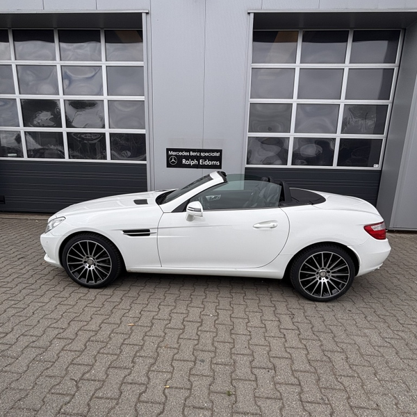 Mercedes-Benz SLK 200 *cabrio, pano* CarbonLOOK Ed. — photo 2