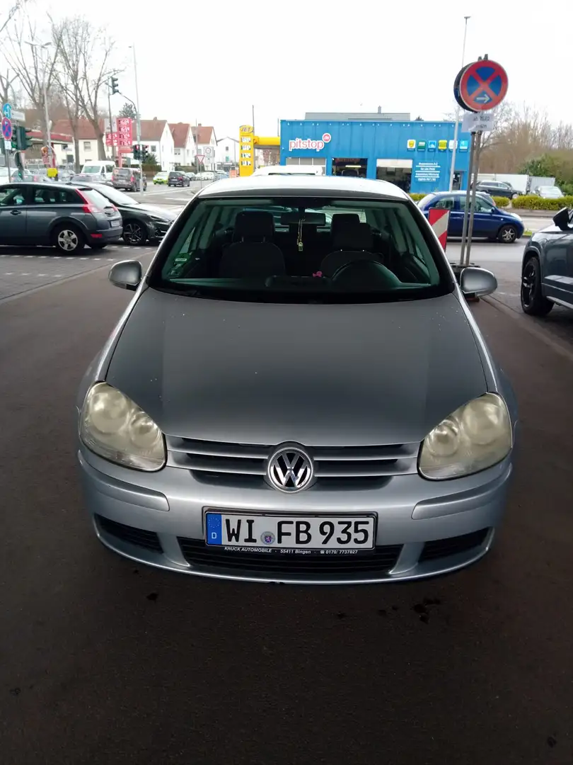 Volkswagen Golf 1.6 FSI Comfortline - 1