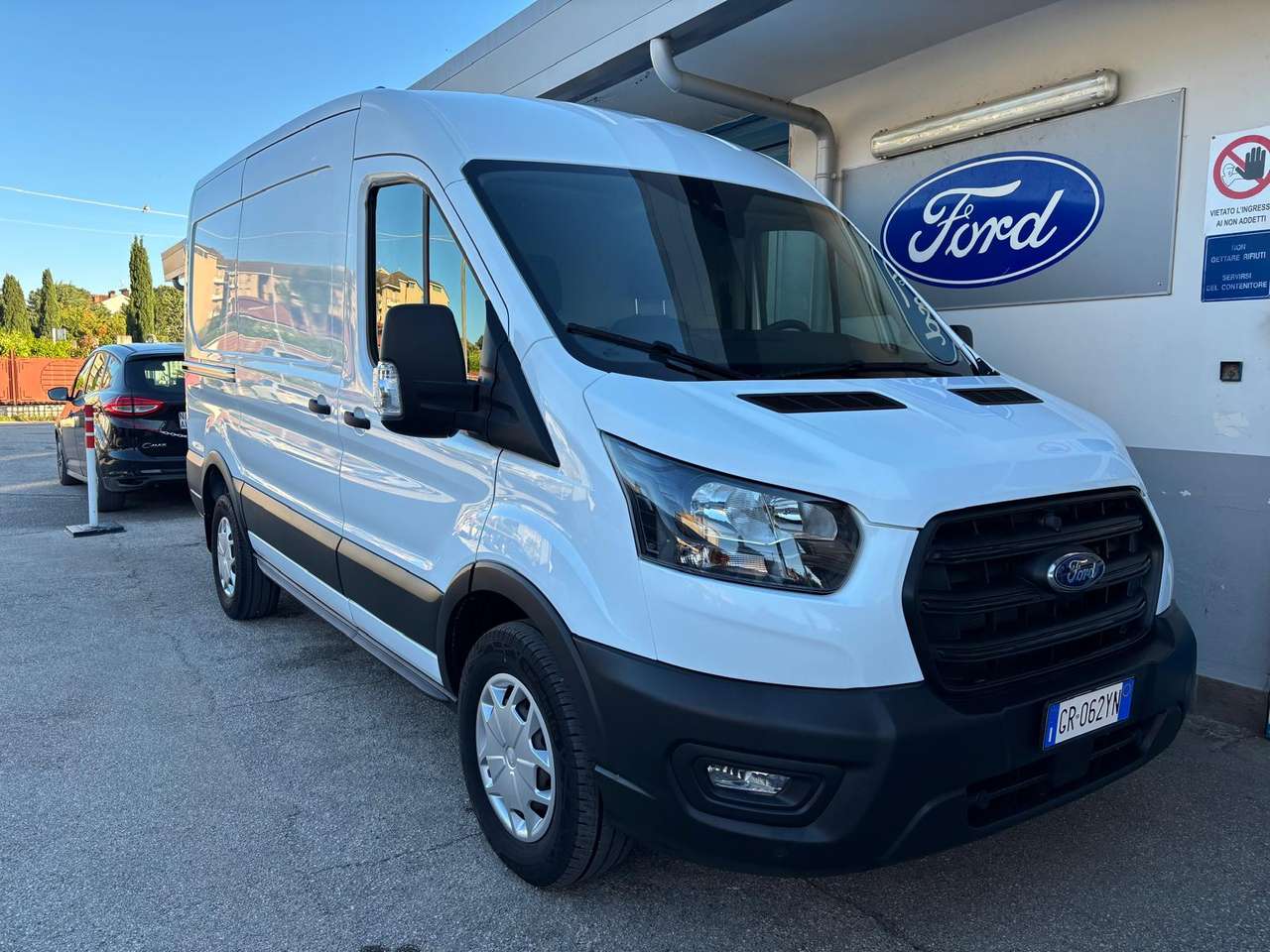 Ford Transit Furgone 350 L2H2 2.0 Ecoblue 130 CV Trend