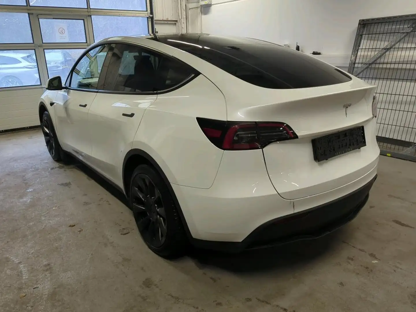 Tesla Model Y 75kWh RWD Weiß - 2