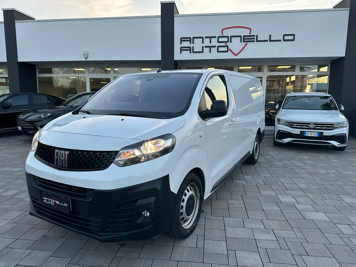 Fiat Scudo 2.0 BlueHDi 145CV PL-SL-TN FURGONE LOUNGE L3H1 Blanc - 1