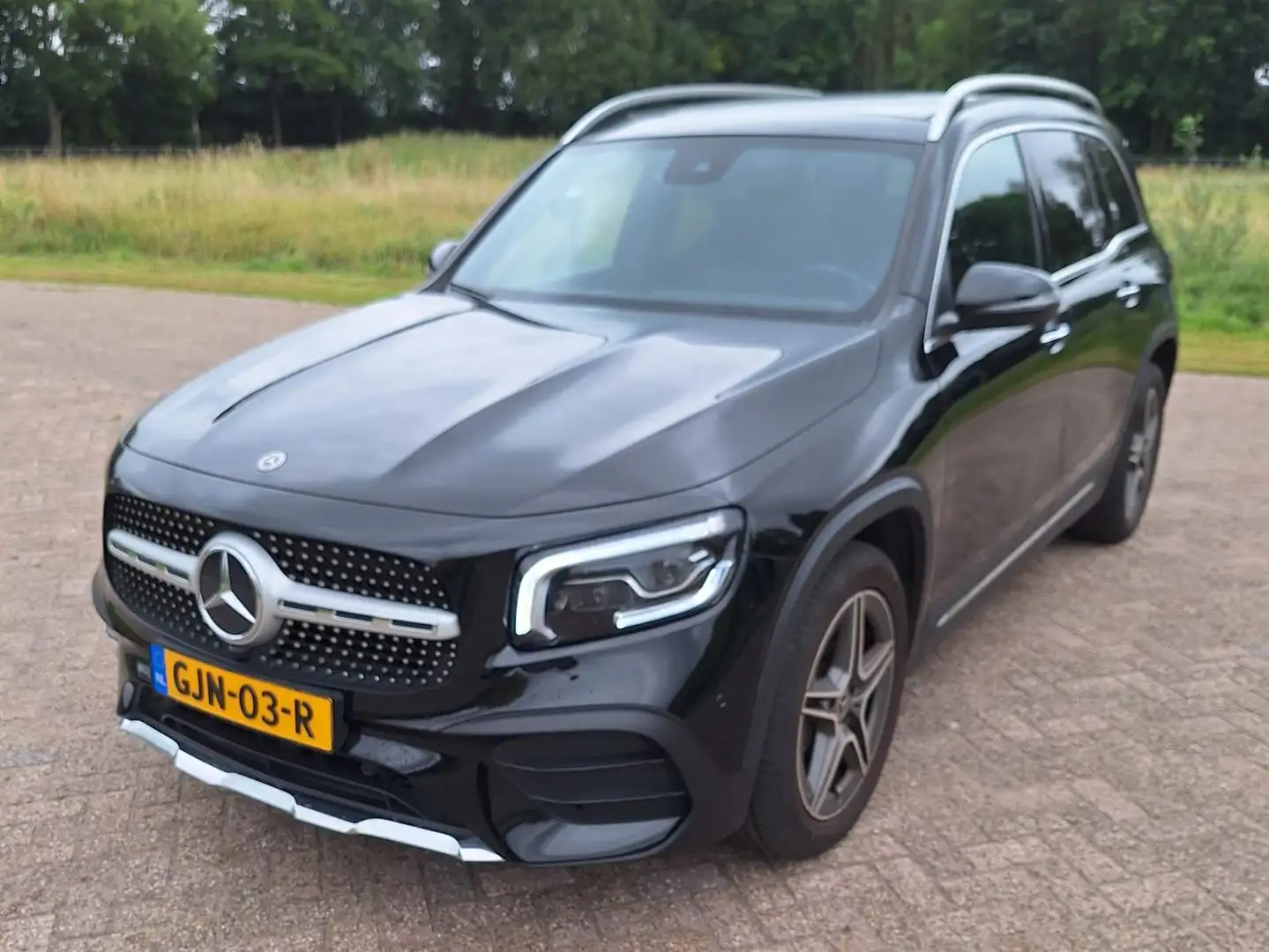 Mercedes-Benz GLB 200 GLB 200 Bns Solut. AMG Fekete - 1