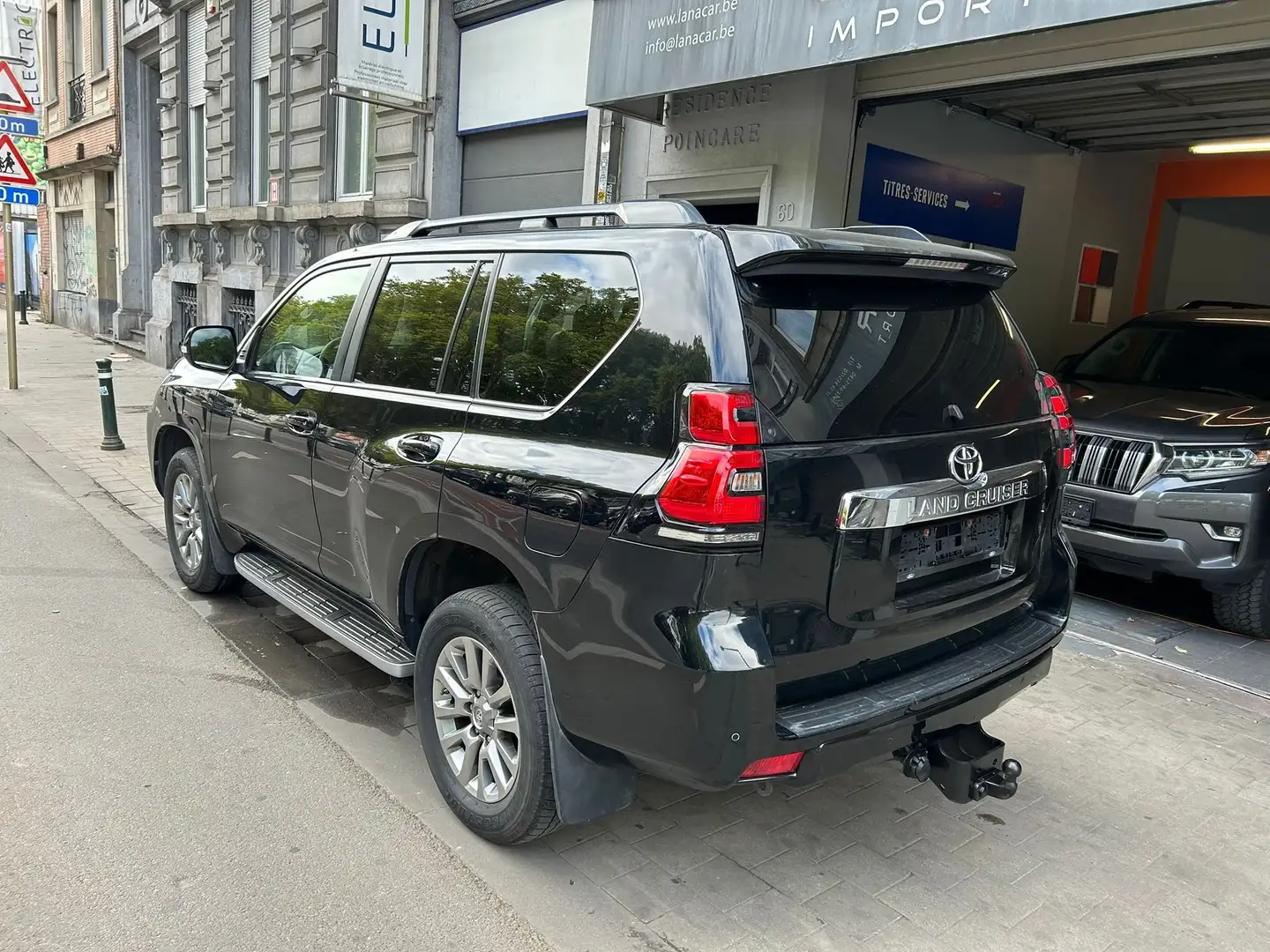 Toyota Land Cruiser Landcruiser 2.8D-4D Premium A/T Noir - 2