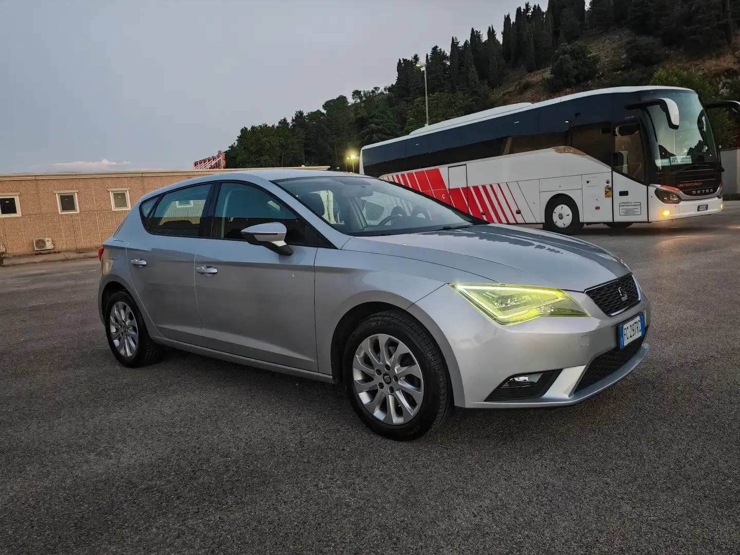 SEAT Leon 5p 1.6 tdi cr Business High s&s 110cv - 2