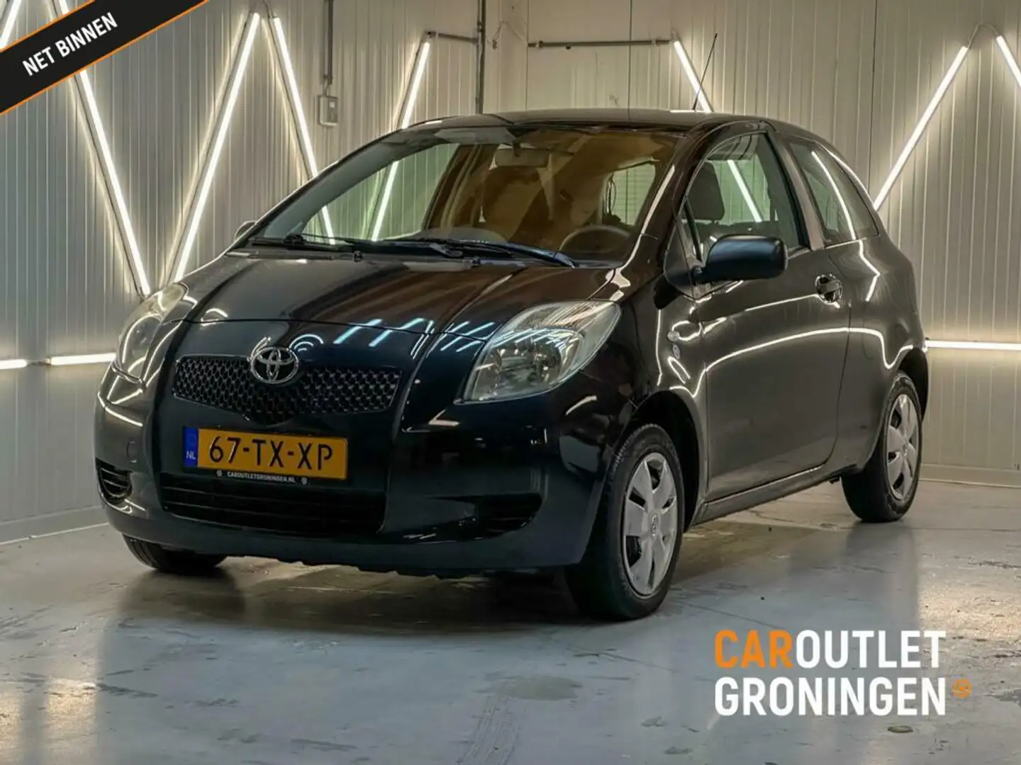Toyota Yaris 1.0 VVTi Terra | ORI NL | NAP |GOED ONDERHOUDEN Zwart - 1