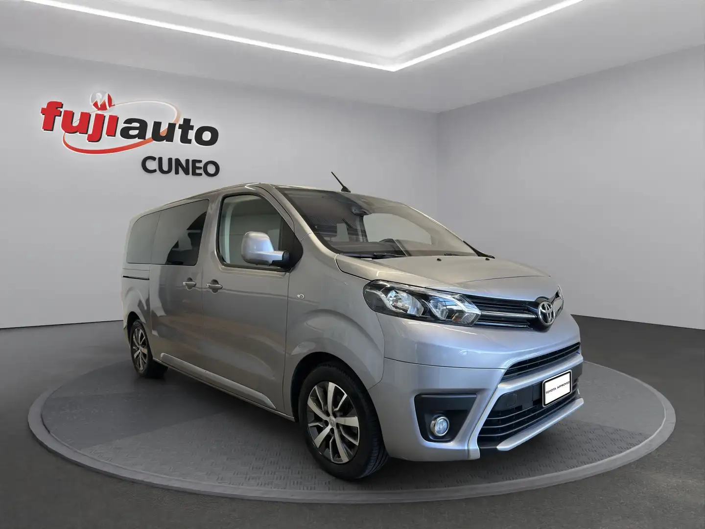 Toyota Proace Proace Verso 2.0d 144cv S&S L1 Executive 5p 8p.ti E6d Argent - 2