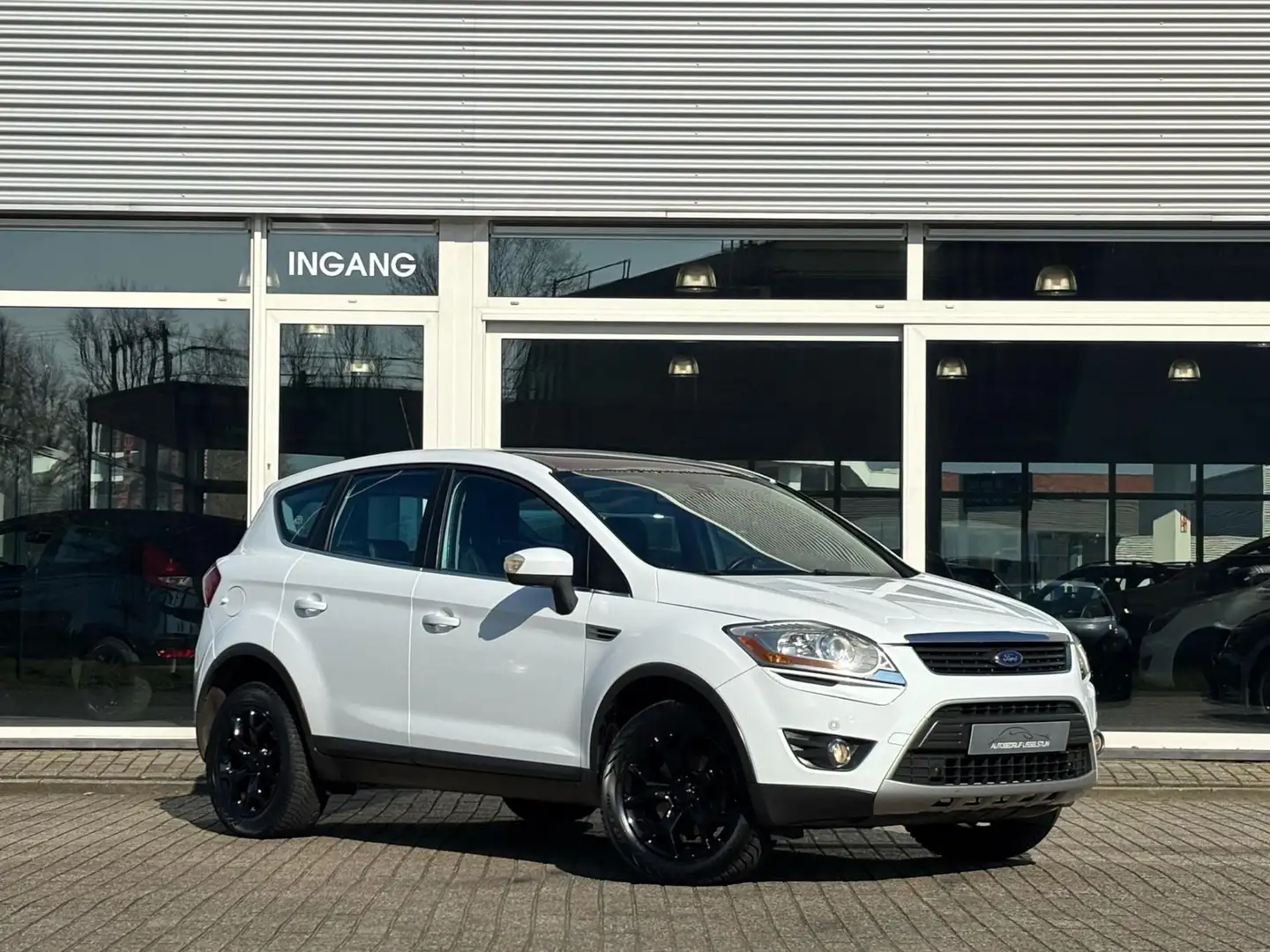 Ford Kuga 2.5 20V Automaat / Panoramadak / Navi / Cruise Blanc - 2