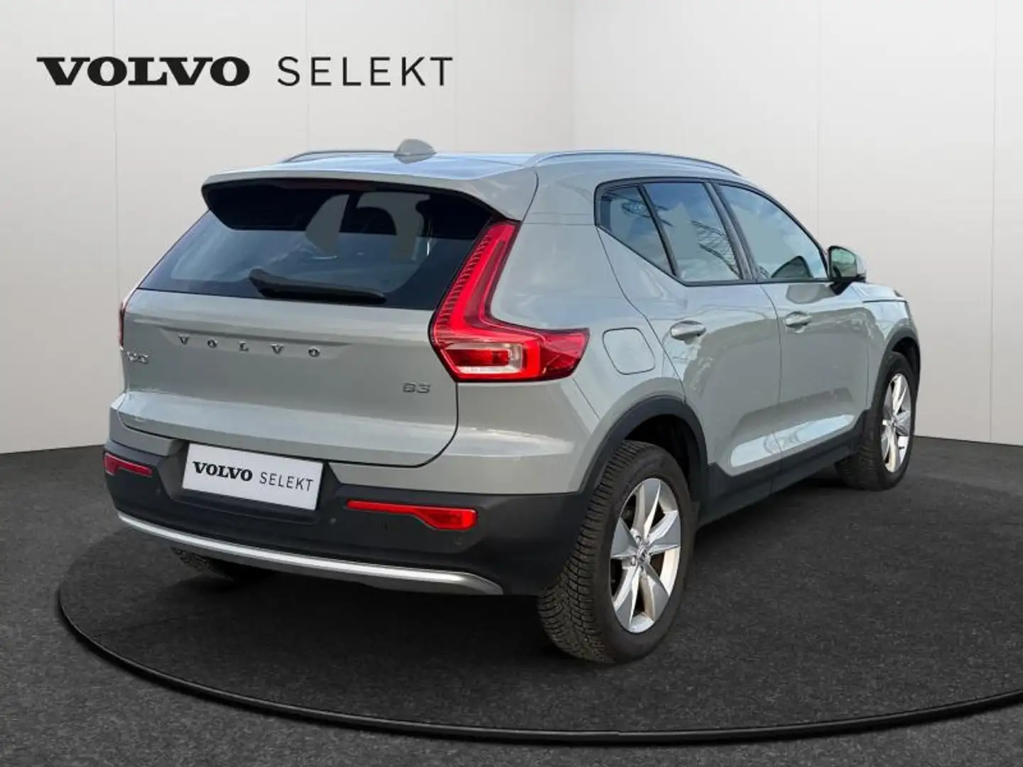 Volvo XC40 B3 Core / Essence Gris - 2