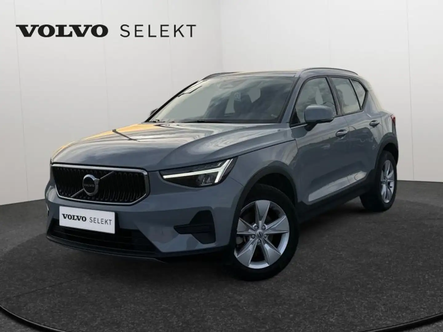 Volvo XC40 B3 Core / Essence Gris - 1