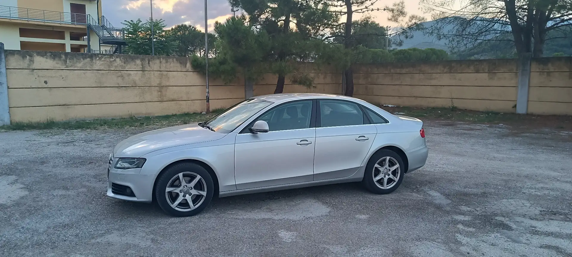 Audi A4 2.0 tdi Ambiente multitronic fap - 2