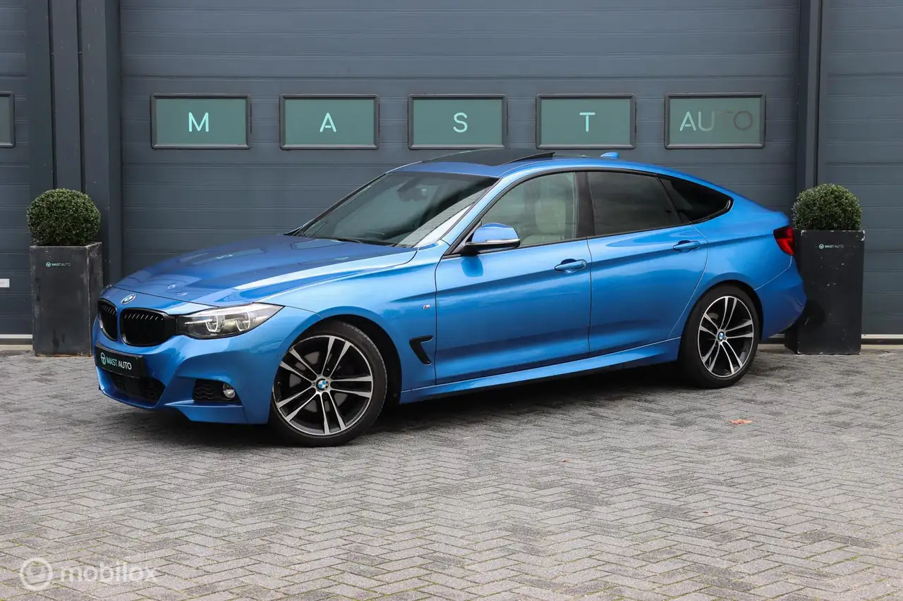 BMW 330