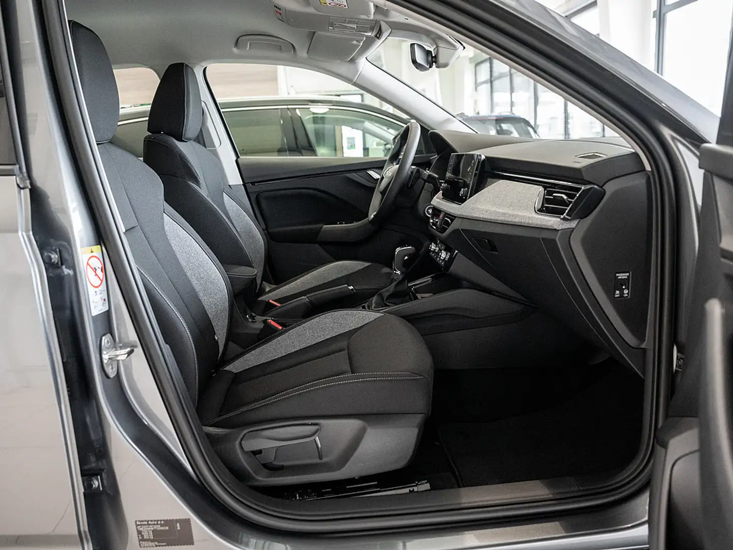 Skoda Kamiq 1.0 TSI Selection AHK KLIMA LED FSE LA Grau - 2