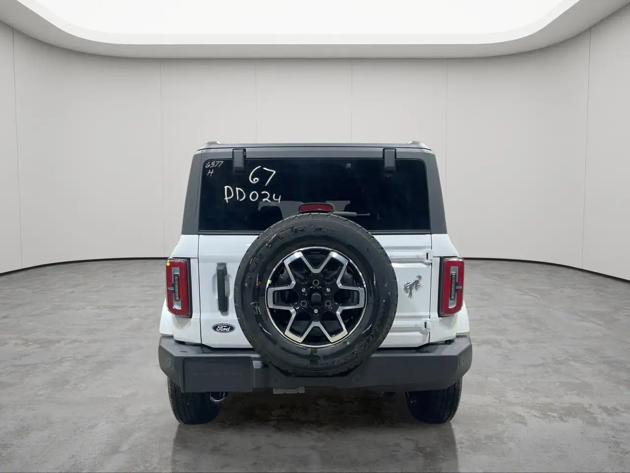 Ford Bronco снимка Ford Bronco