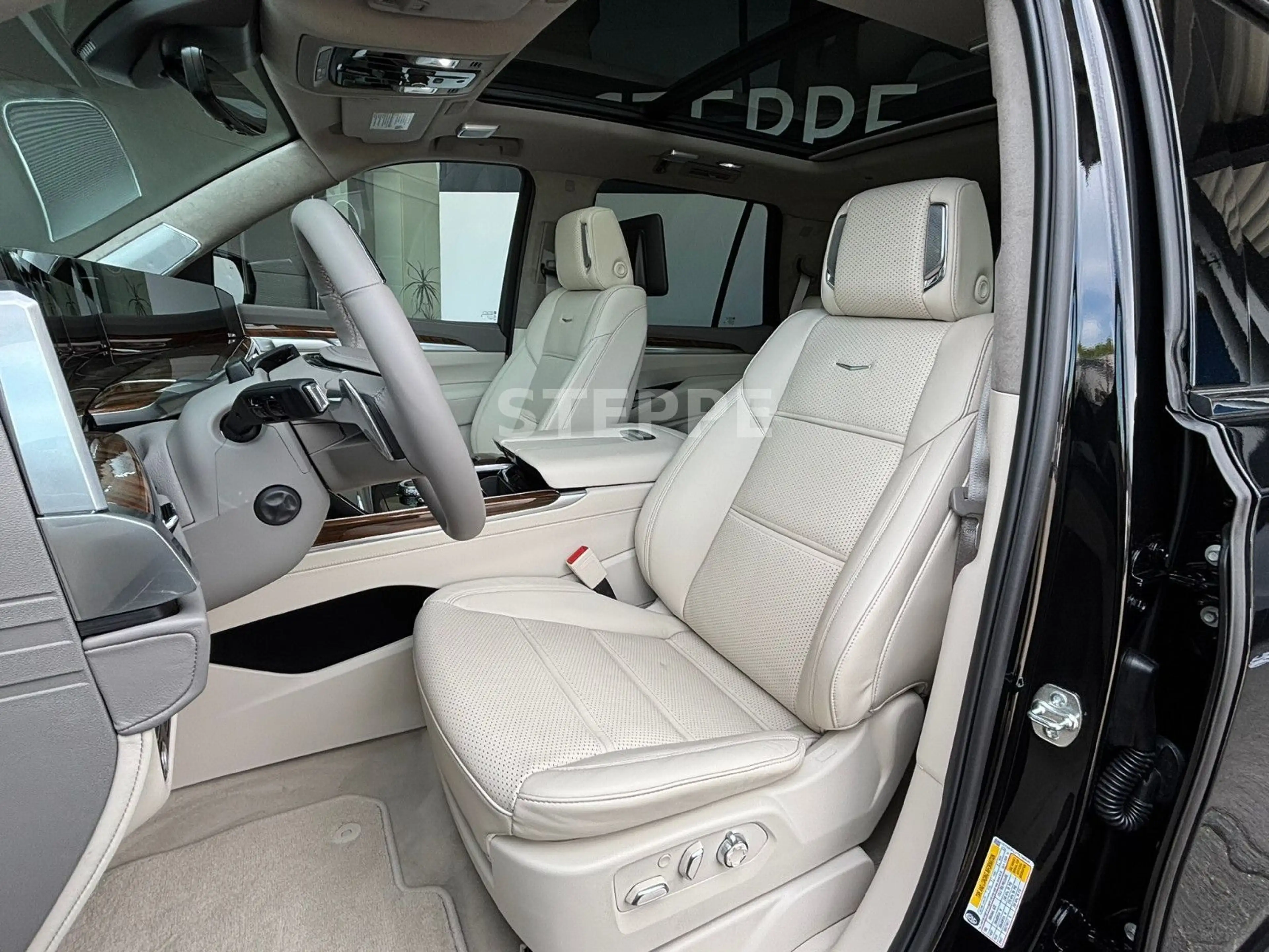 Cadillac Escalade FACELIFT MY26 6.2 V8 Platinum Luxury24" — photo 7