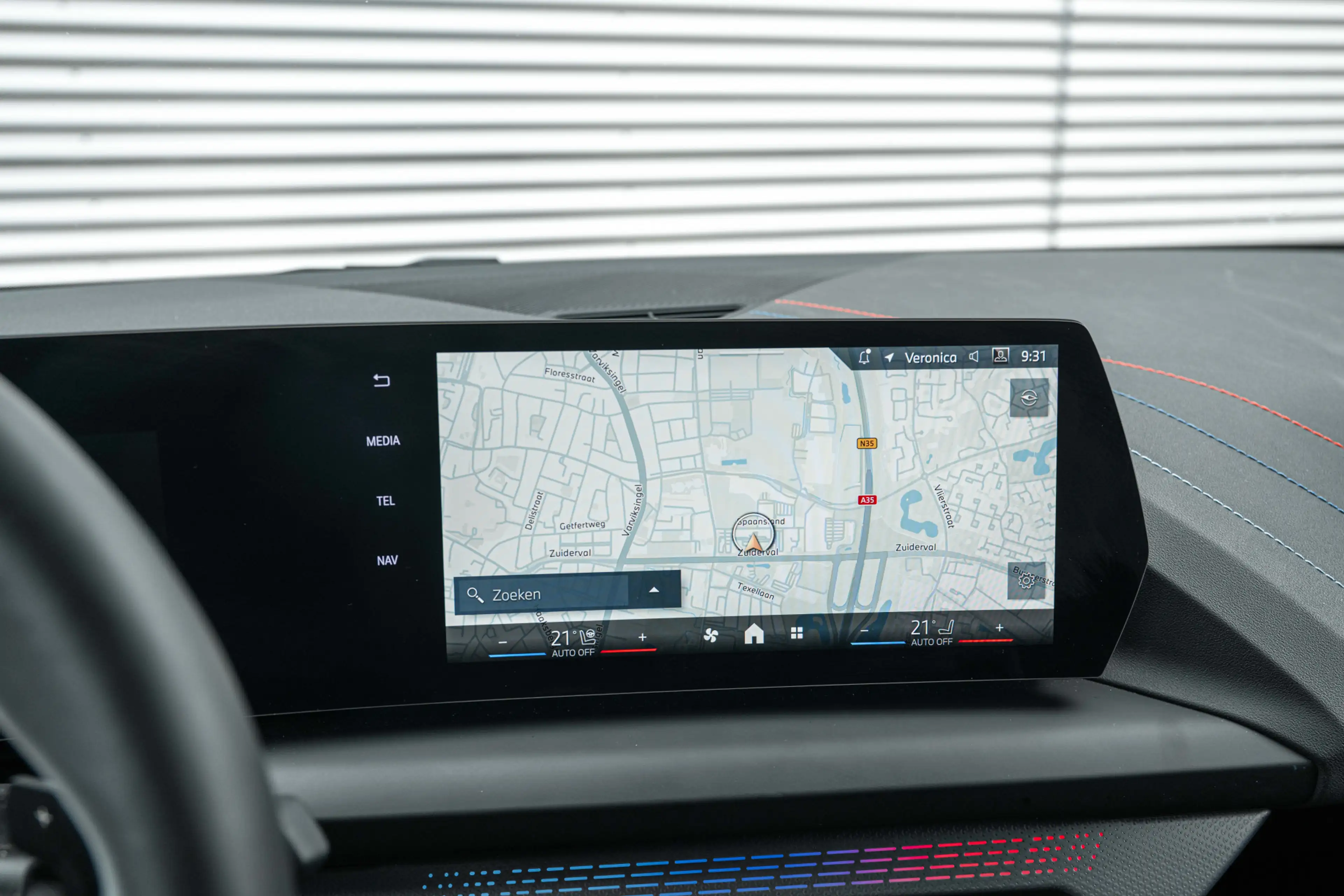 BMW 120 1 Serie M Sport Automaat / Sportstoelen / Achterui — photo 15