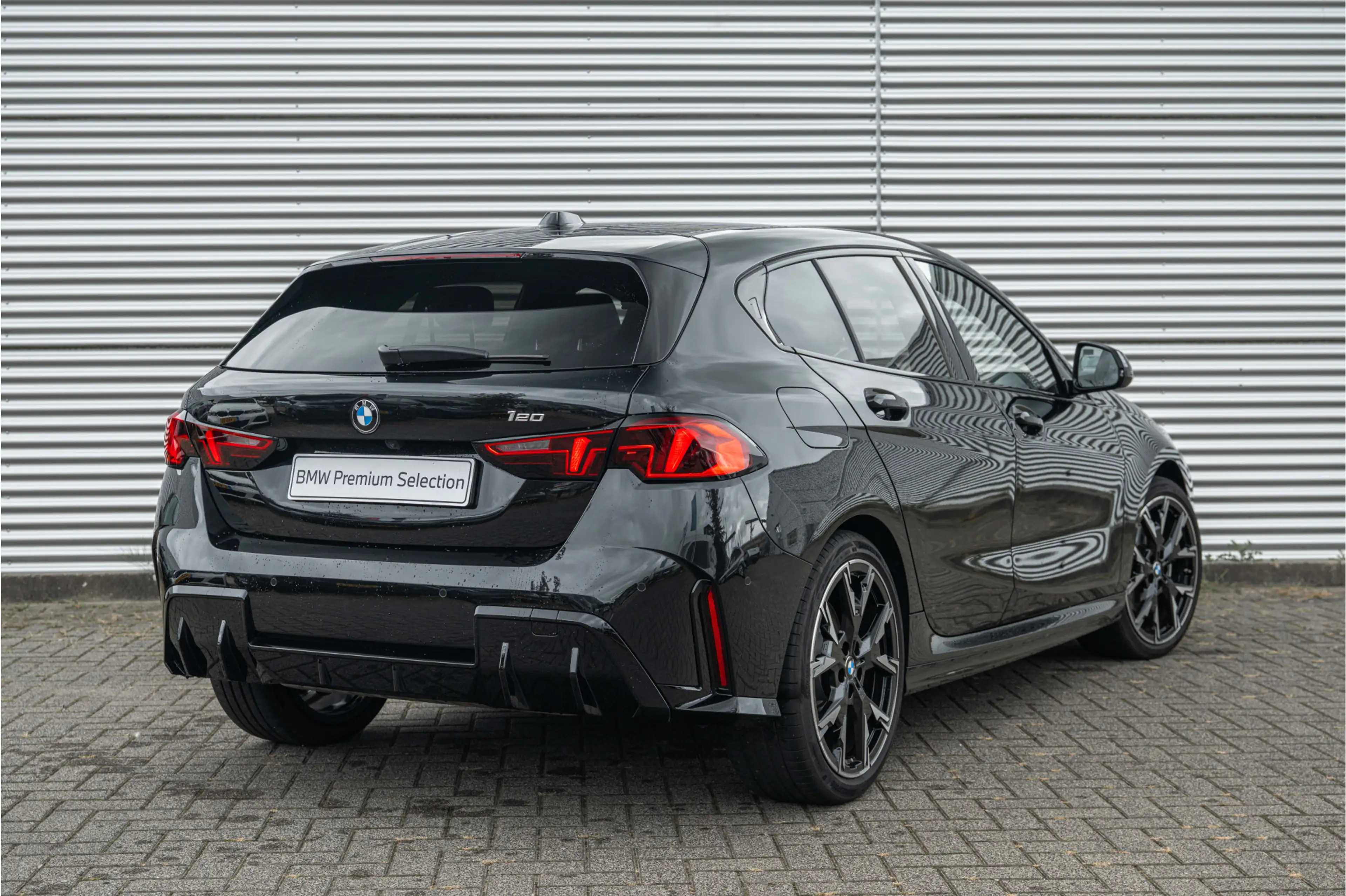 BMW 120 1 Serie M Sport Automaat / Sportstoelen / Achterui — photo 10