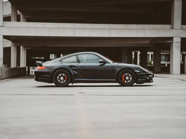 Porsche 997 view 15