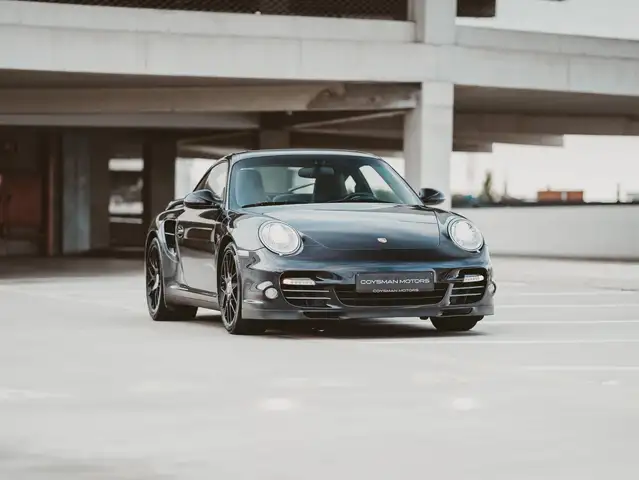 Porsche 997 view 10
