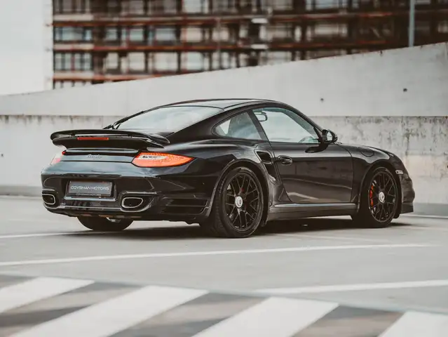 Porsche 997 main image