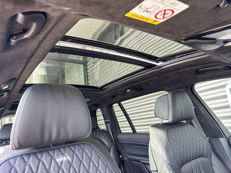 BMW X7 xDrive40i — photo 7