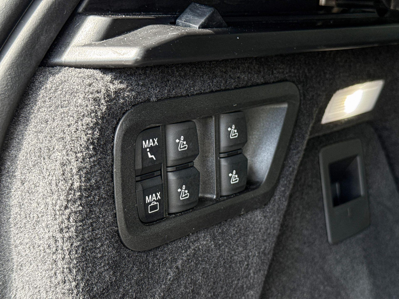 BMW X7 xDrive40i — photo 15