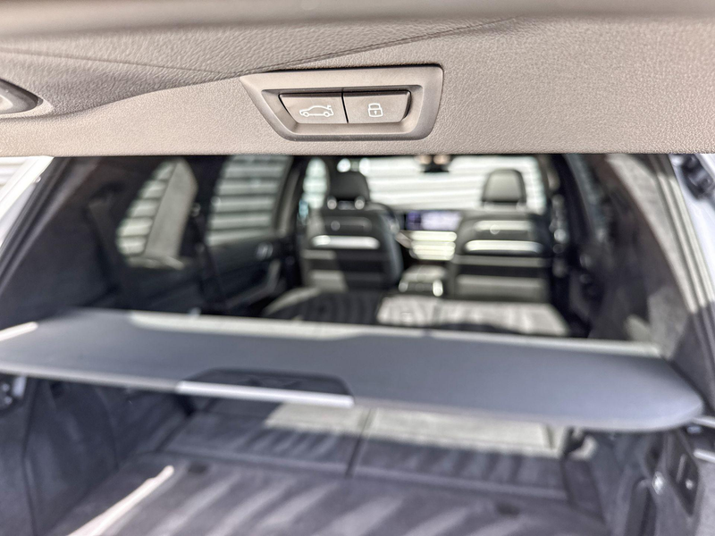 BMW X7 xDrive40i — photo 14
