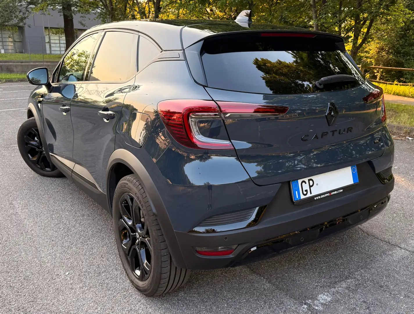 Renault Captur 1.6 E-Tech Plug in Rive Gauche 160cv Blu/Azzurro - 2