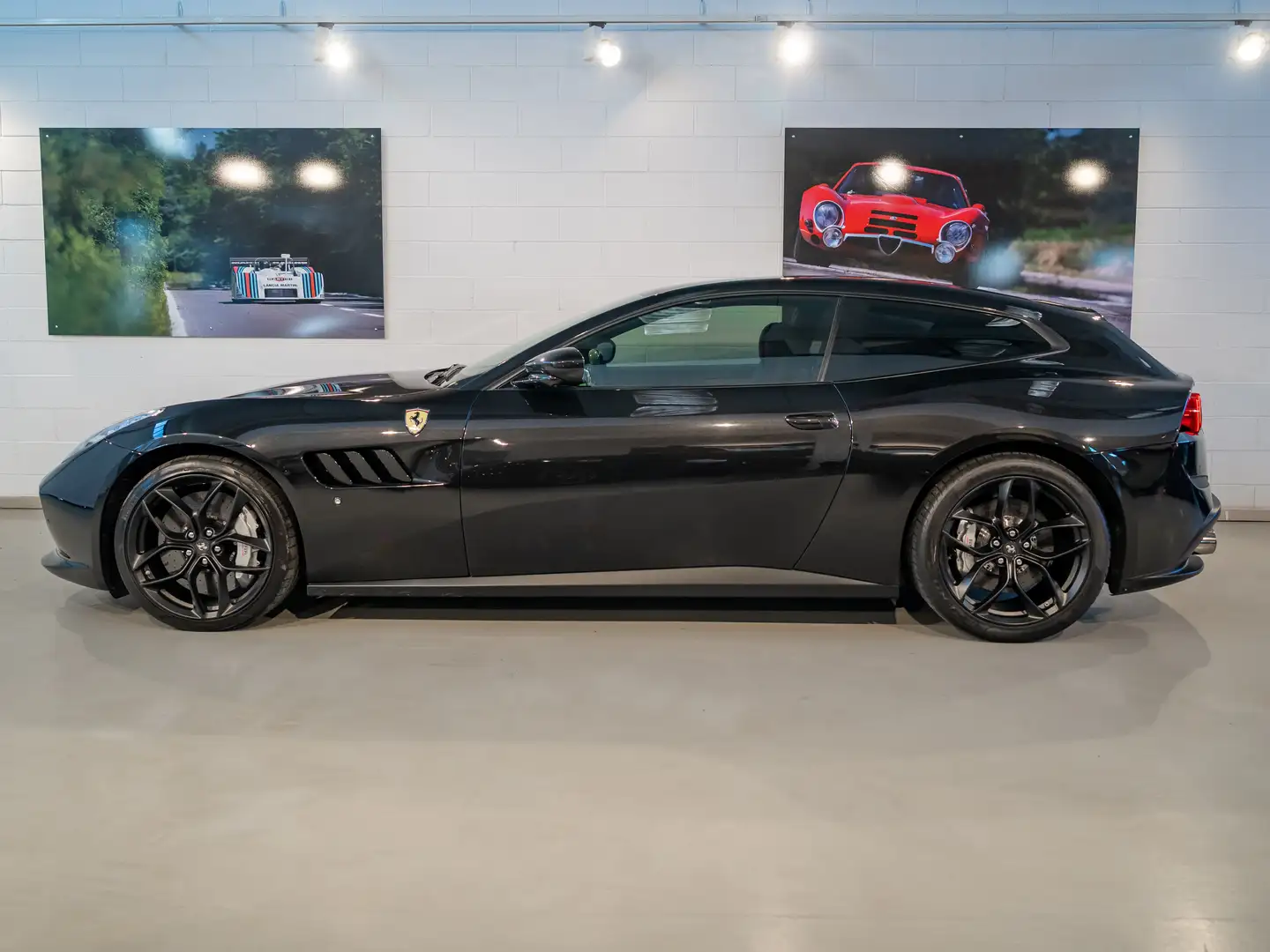 Ferrari GTC4 Lusso 3.9 T dct+LIFT+CARPLAY+VOL.CARB.LED+POWER FERRARI Schwarz - 2