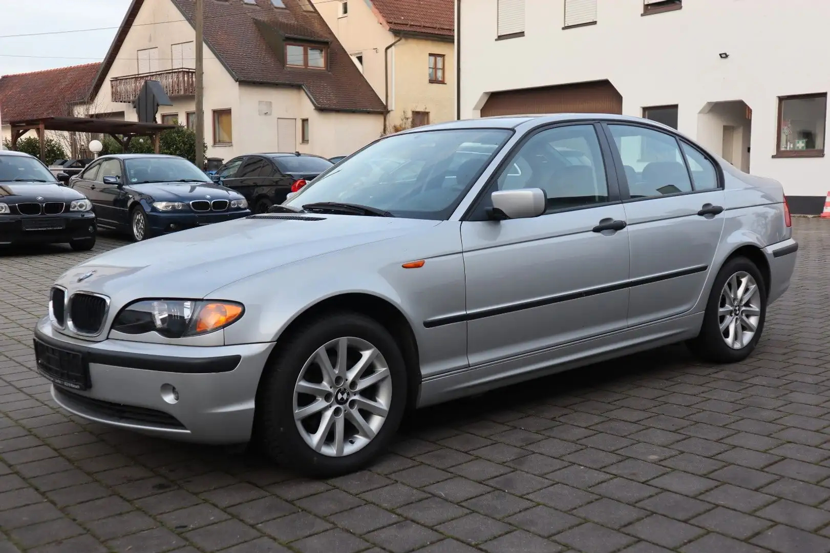 BMW 316 i eGSD Navi Android Steuerkette & TÜV NEU Silber - 1