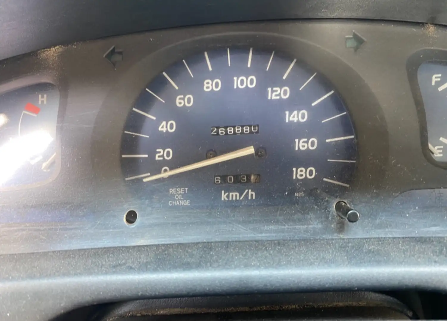 Toyota Hilux 4x4 Double Cab - 1