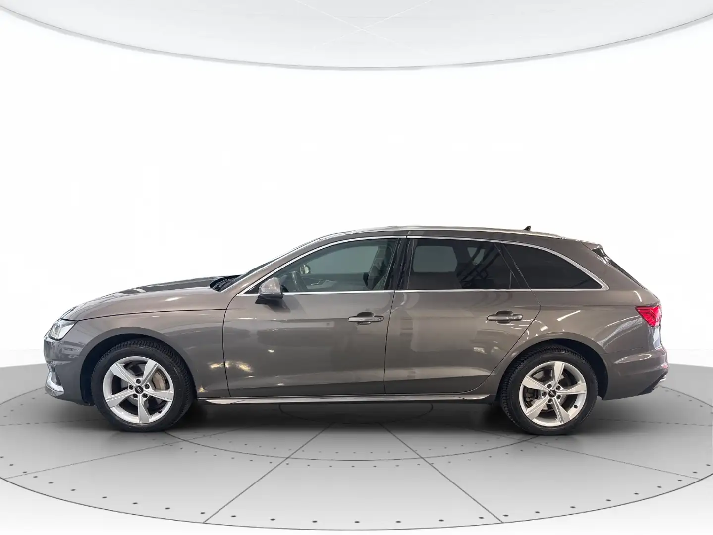 Audi A4 Avant 40TDI mhev Business Advanced Quattro 204cv s Grigio - 2