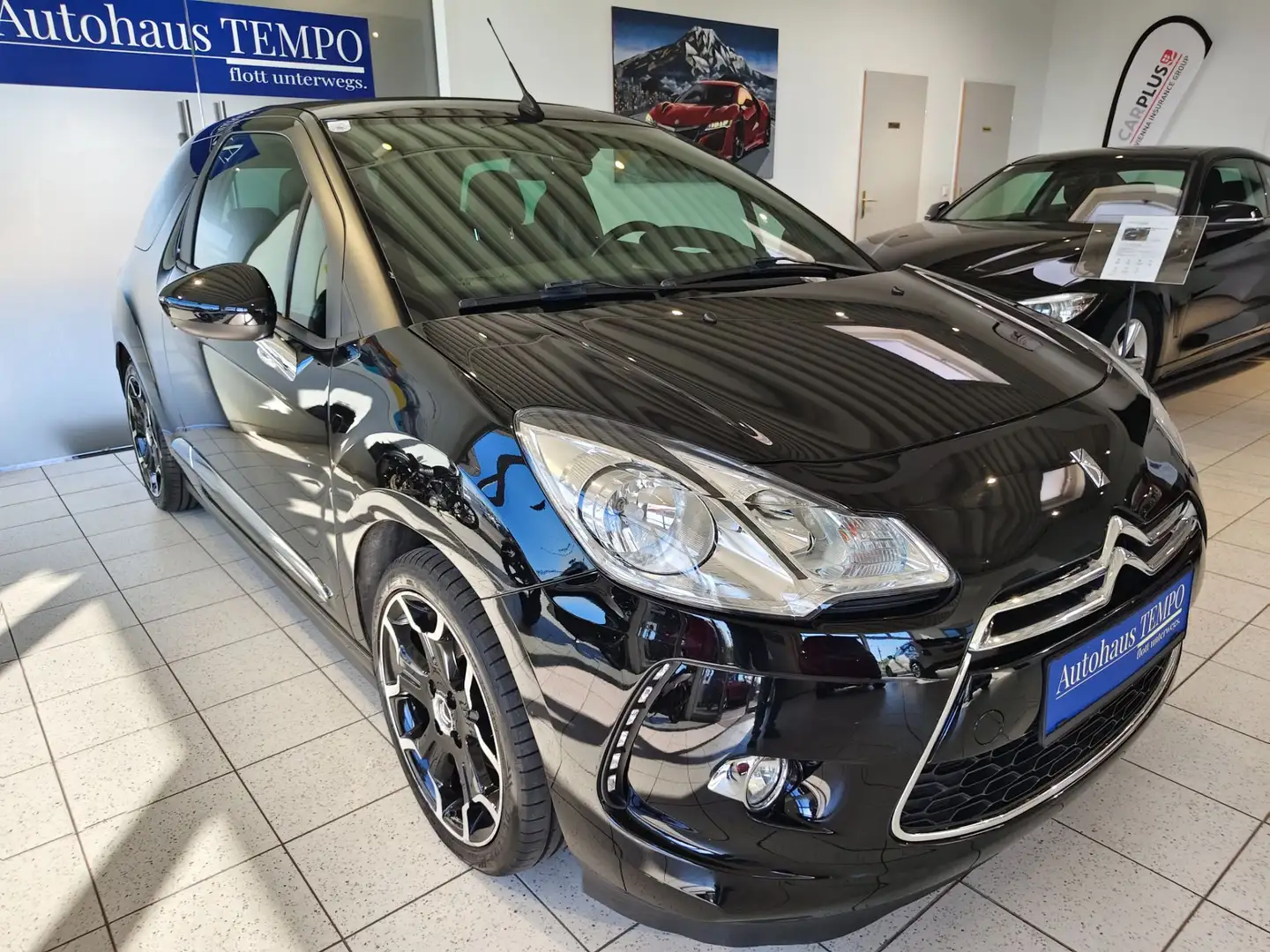 Citroen DS3 Cabrio e-HDi 90 EGS6 Sport Chic --DIESEL AUTOMATI Schwarz - 2