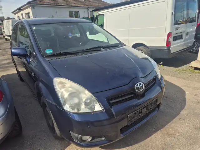 Toyota Corolla Verso 1.8 Sol Automatik 7 Sitze