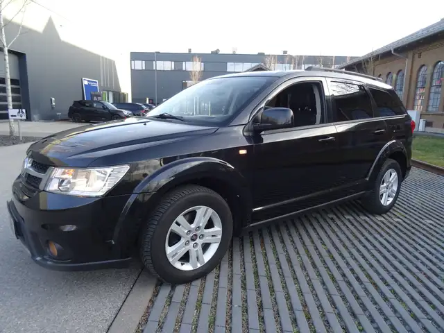 Fiat Freemont Urban AWD-7-Stitzer-Leder-integrierte Kindersitze