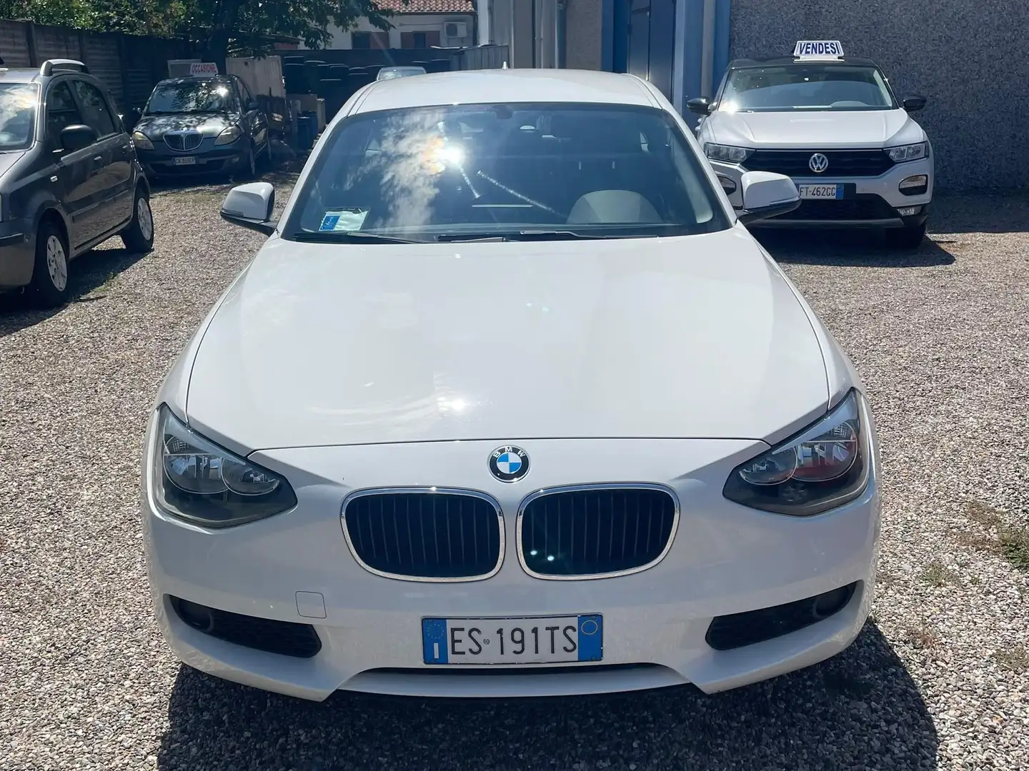 BMW 114 114i 3p Joy Blanc - 2