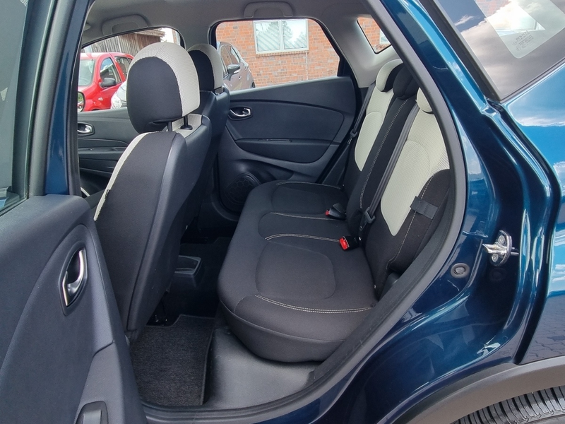 Renault Captur Experience ENERGY TCe 90 — photo 10