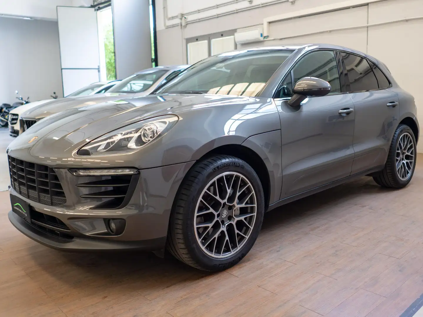 Porsche Macan 3.0d S 250cv pdk Gris - 1