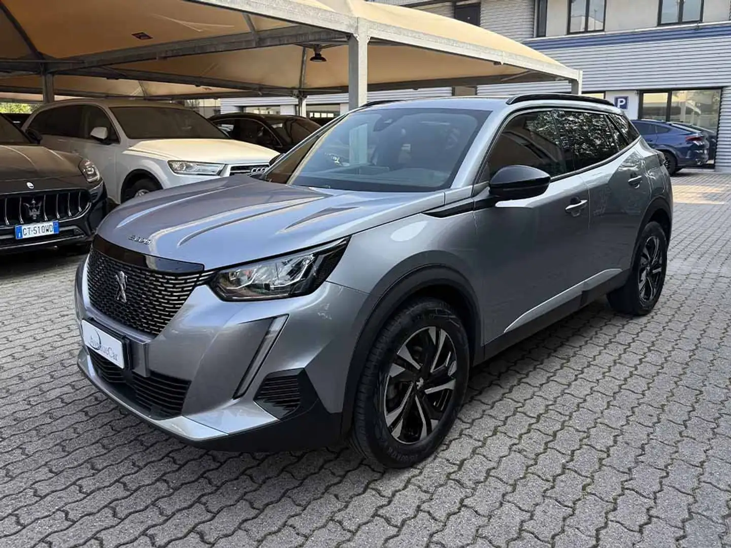 Peugeot 2008 puretech Allure AUTOMATICA TELECAMERA CARPLAY Argent - 1