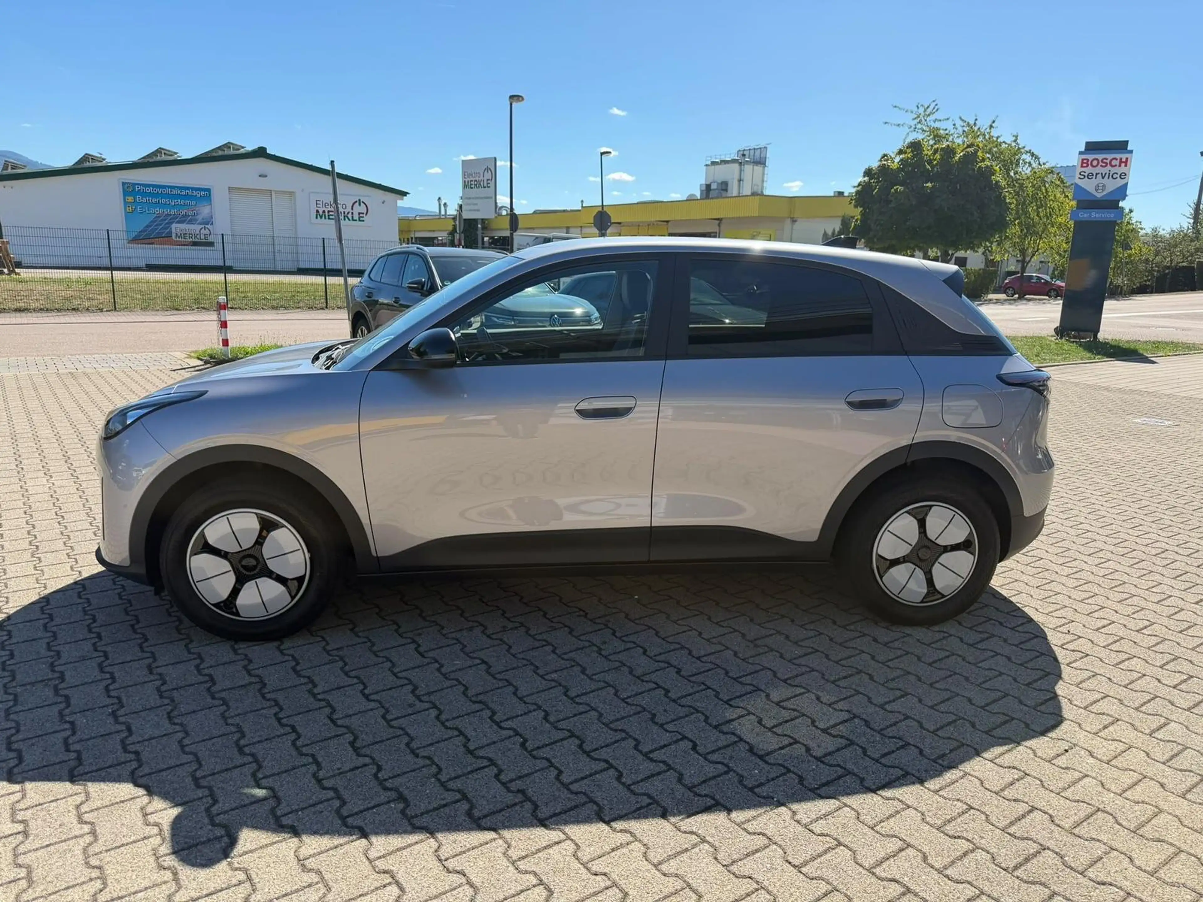 Geely Others 47,14 kwh MAX *LED*Kamera*ACC*Navi*PDC* — photo 4