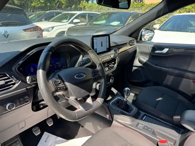 Ford Kuga view 4