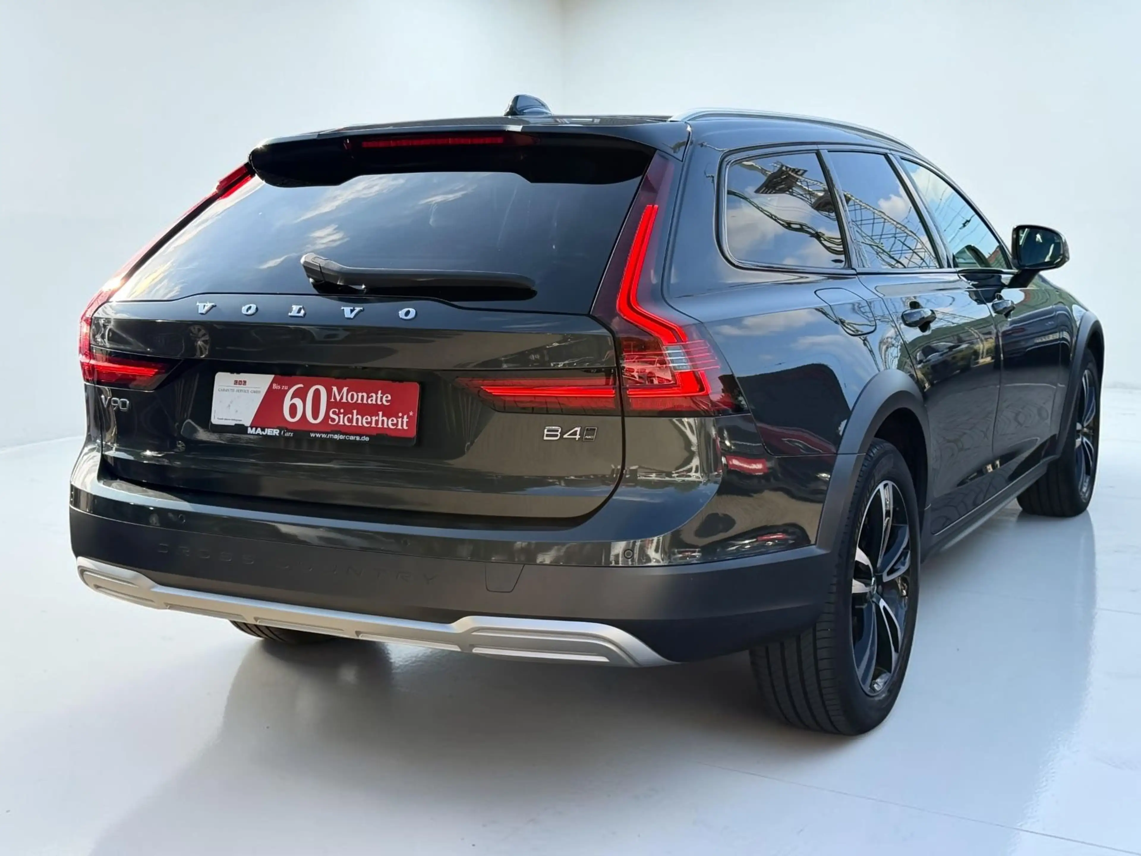 Volvo V90 Cross Country Pro AWD*H&K*ACC*LEDER*LED*AHK — photo 8
