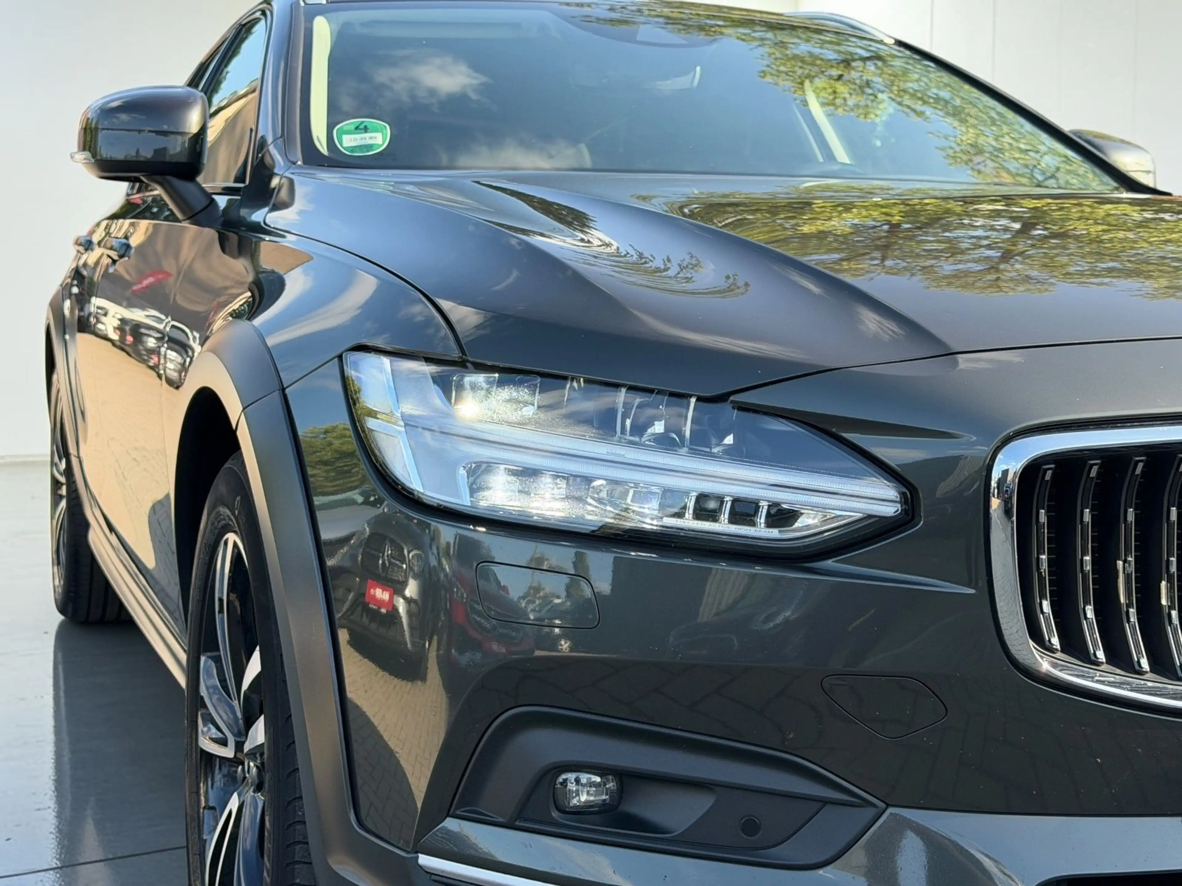 Volvo V90 Cross Country Pro AWD*H&K*ACC*LEDER*LED*AHK — photo 5