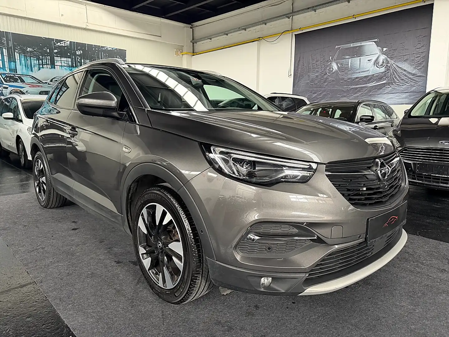 Opel Grandland X 1,6 CDTI BlueInj. Innovation Aut. Start/Stopp Grau - 2
