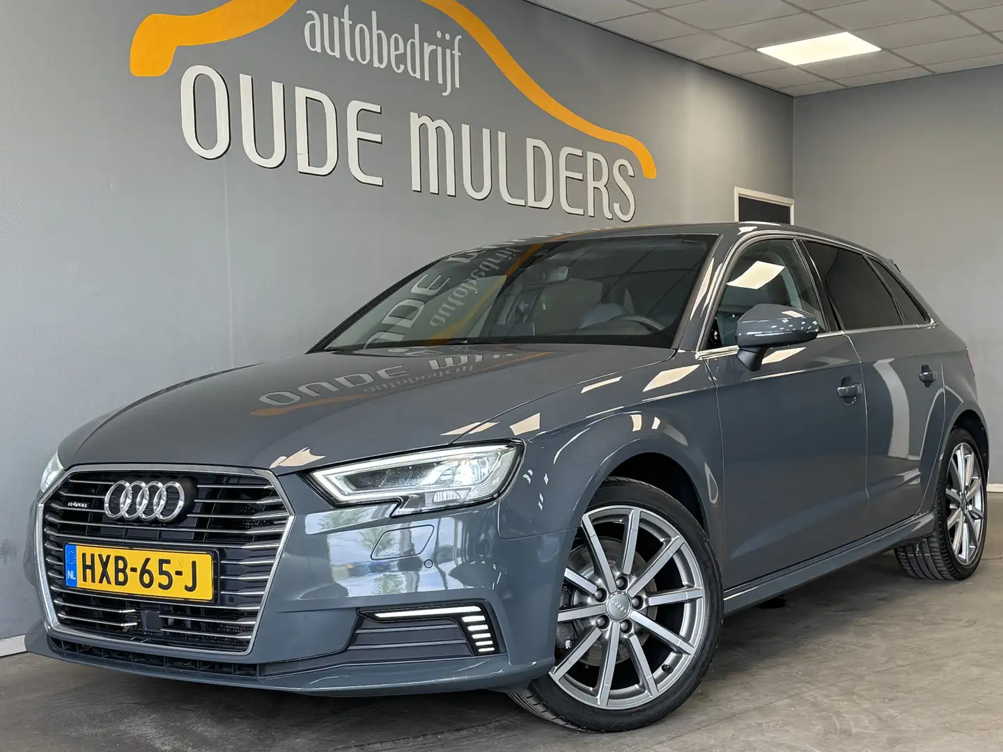 Audi A3 Sportback 40 e-tron Leder/Trekhaak/ACC Gris - 1