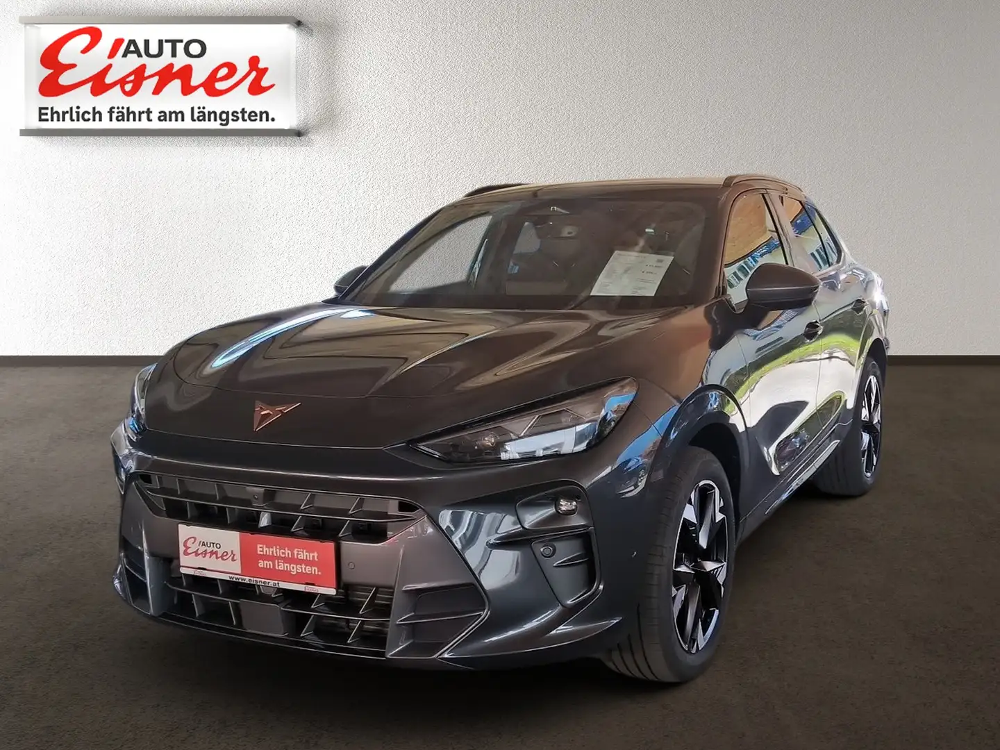 CUPRA Terramar 1.5 e-TSI 150 PS DSG Grau - 2